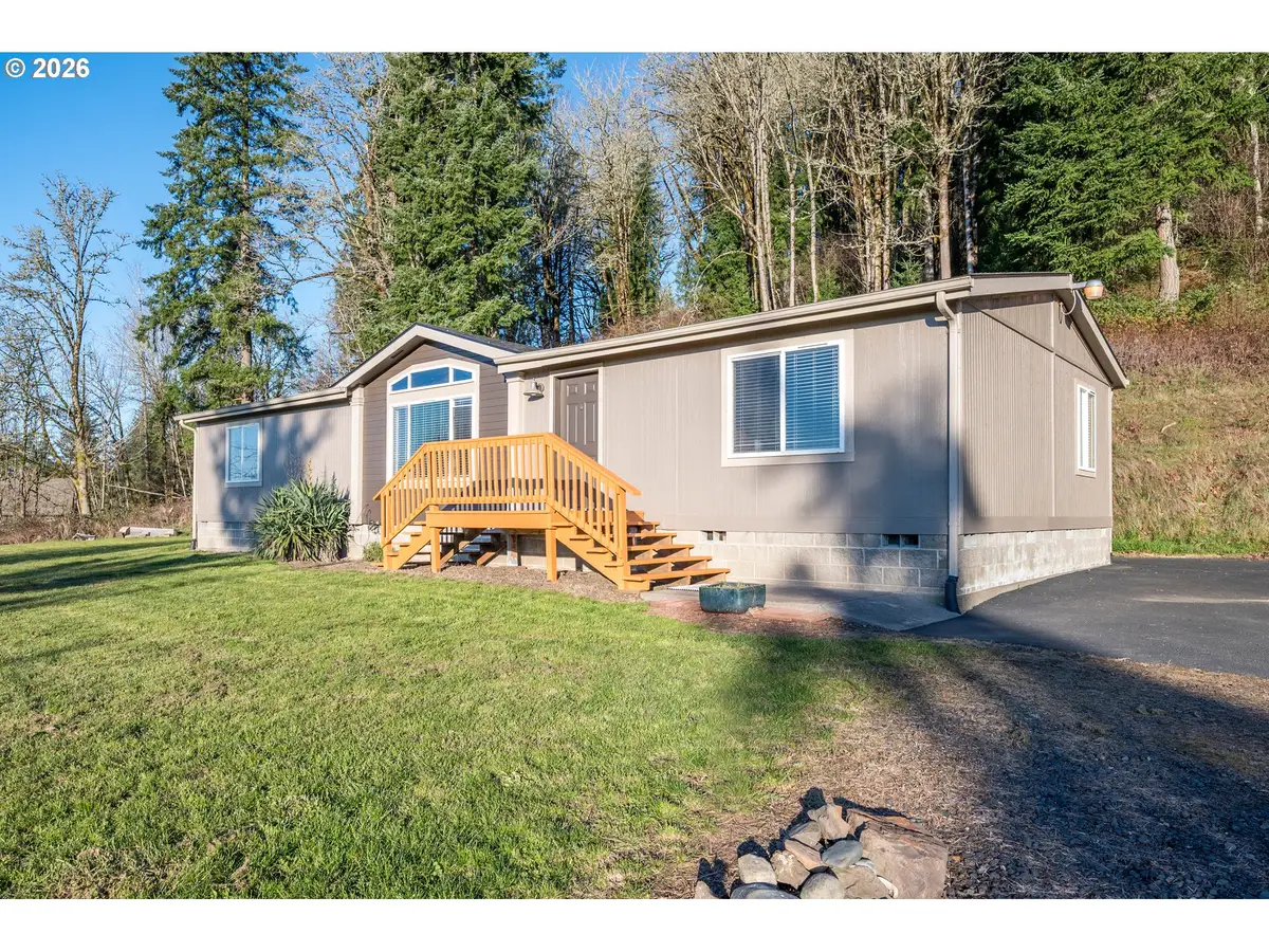 276 Alpenridge Rd, Kelso, WA 98626 - Image #1