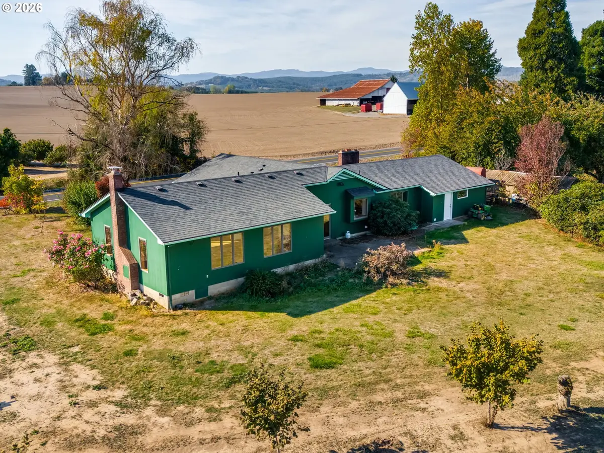8430 NW Pike Rd, Yamhill, OR 97148 - #1