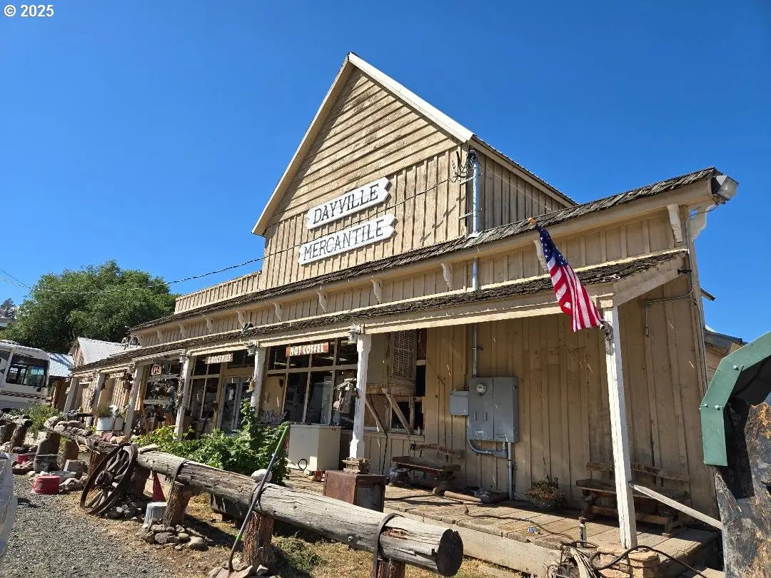 207 W Franklin Ave, Dayville, OR 97825 - Image #1