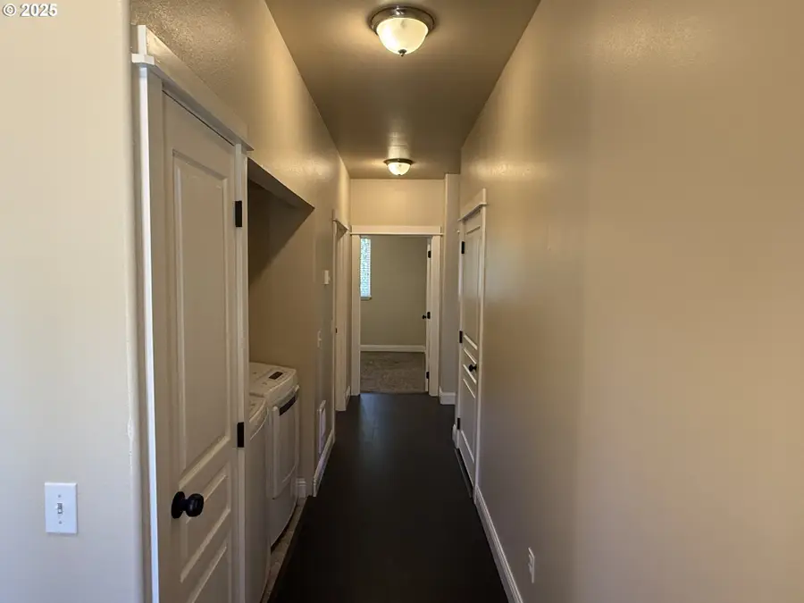 2389 Brooklyn Dr, Coos Bay, OR 97420 - #2