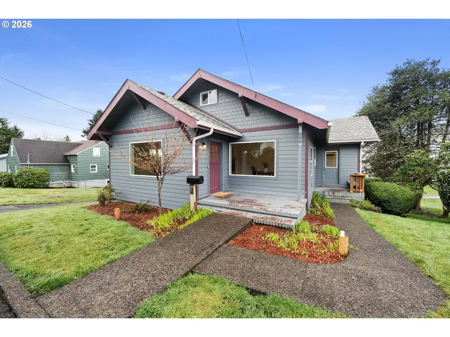 886 Florence Ave, Astoria, OR 97103 - #2