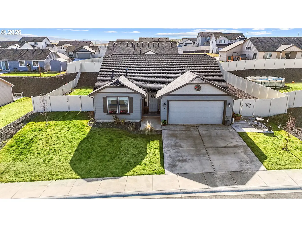 4 Gregory St, Milton Freewater, OR 97862 - #1