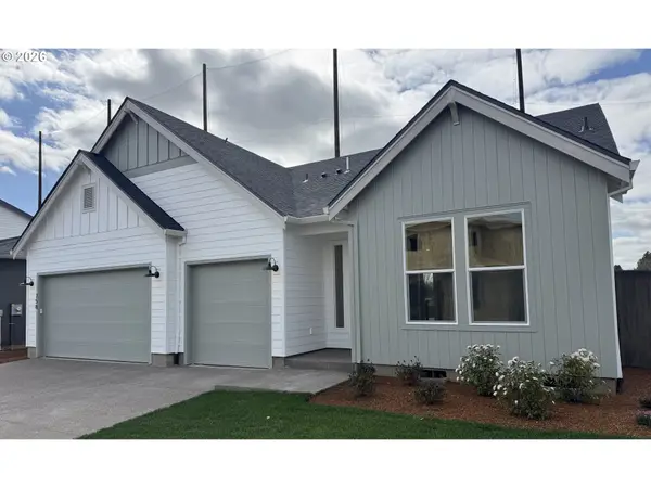 758 Magnolia Ave, Woodburn, OR 97071