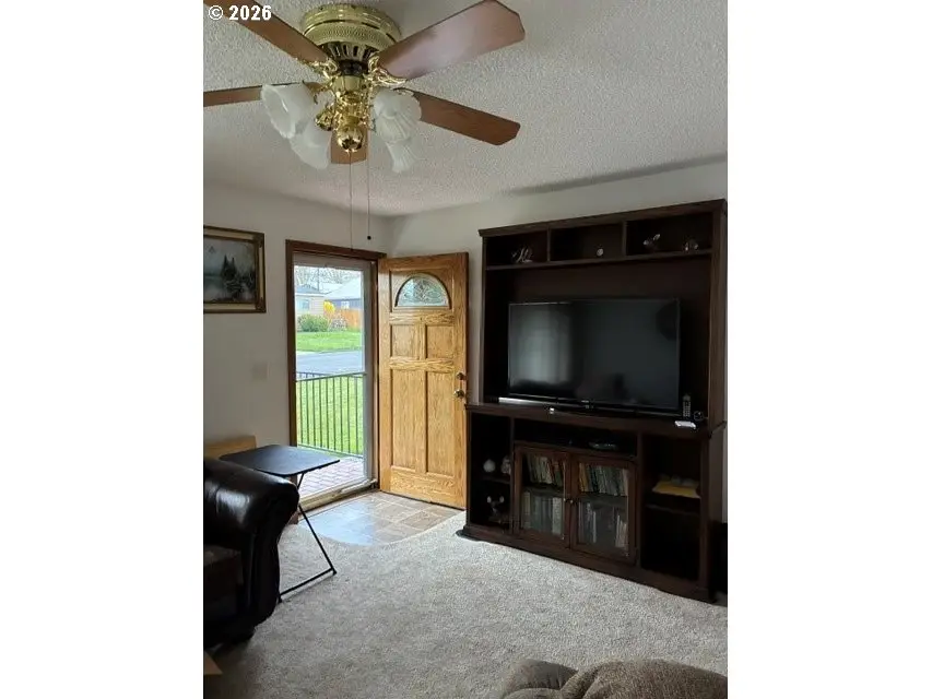 3041 SW Jay Ave, Pendleton, OR 97801 - #3