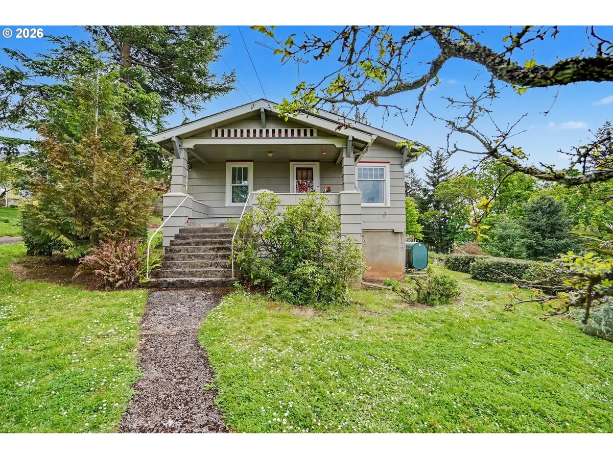 700 Oak St, Silverton, OR 97381 - #1