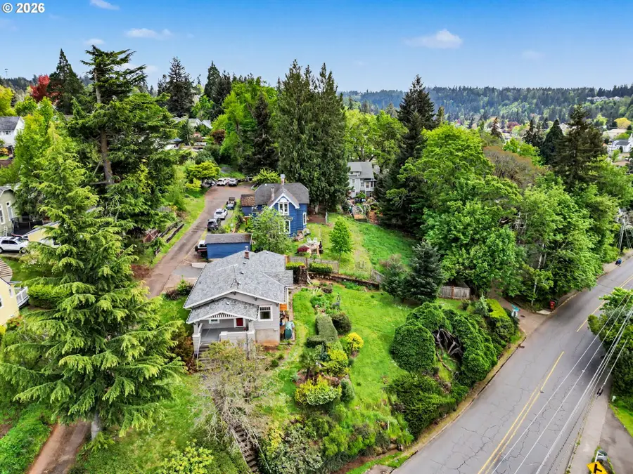 700 Oak St, Silverton, OR 97381 - #3