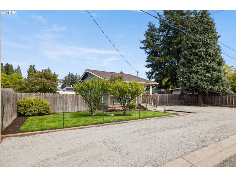 9929 SE Brandeis St, Clackamas, OR 97015 - #2