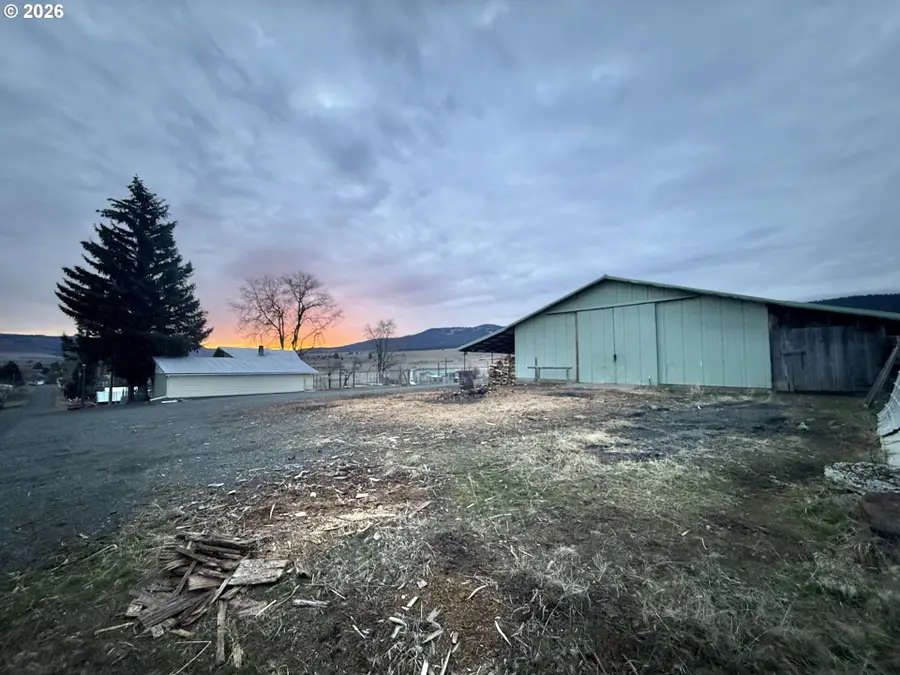 455 W 3rd St, Long Creek, OR 97856 - #2
