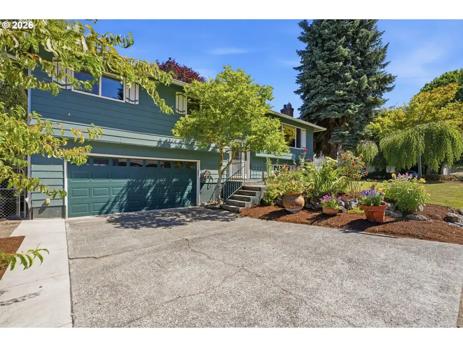 2080 SE Kelly Ave, Gresham, OR 97080 - #2