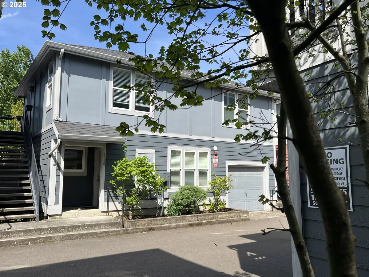 132 SE 119th Ave, Portland, OR 97216 - Image #1