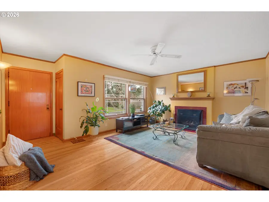 4331 NE 24th Ave, Portland, OR 97211 - #3