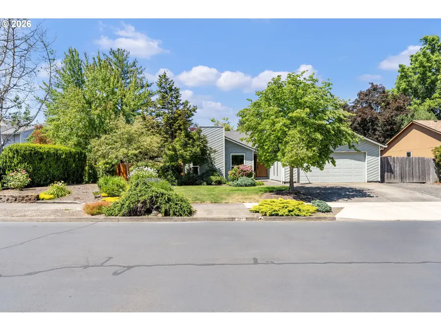 937 Willamina Ave, Forest Grove, OR 97116 - #3