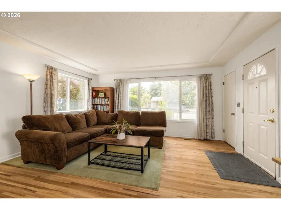 3734 SE 132nd Ave, Portland, OR 97236 - #3