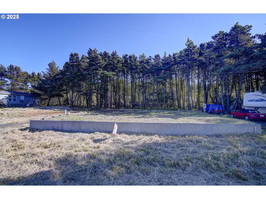 29906 H St, Long Beach North Beach Peninsula, WA 98640 - Image #2