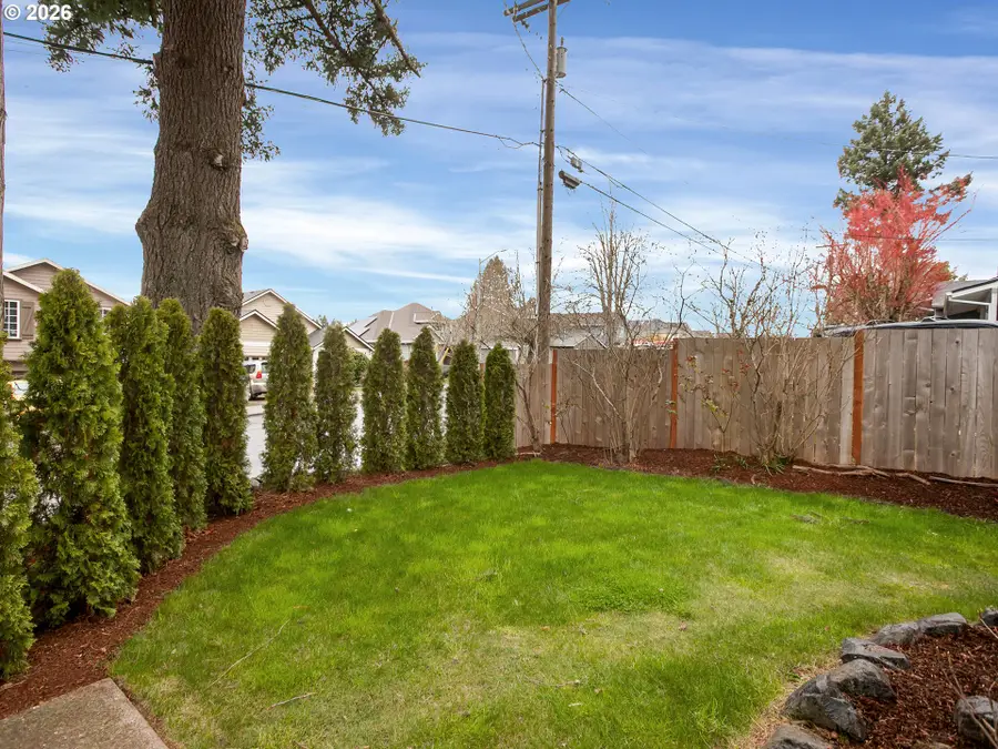 23418 SW Pine St, Sherwood, OR 97140 - #3