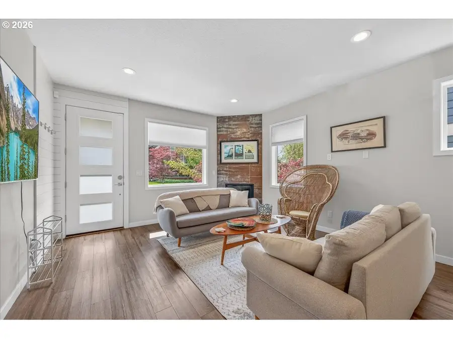 521 N Cook St, Portland, OR 97227 - #2