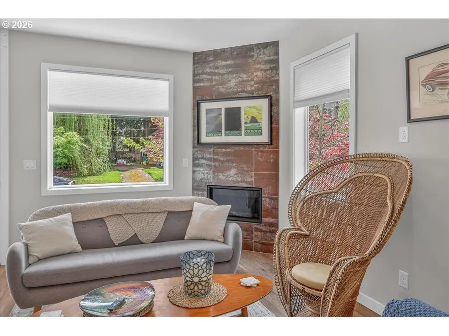 521 N Cook St, Portland, OR 97227 - #3