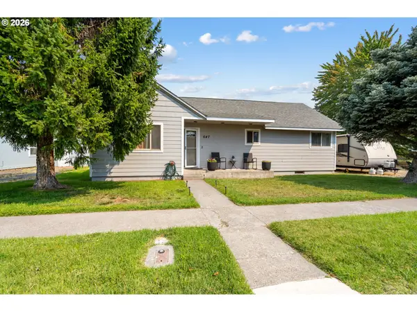 647 E Hurlburt Ave, Hermiston, OR 97838