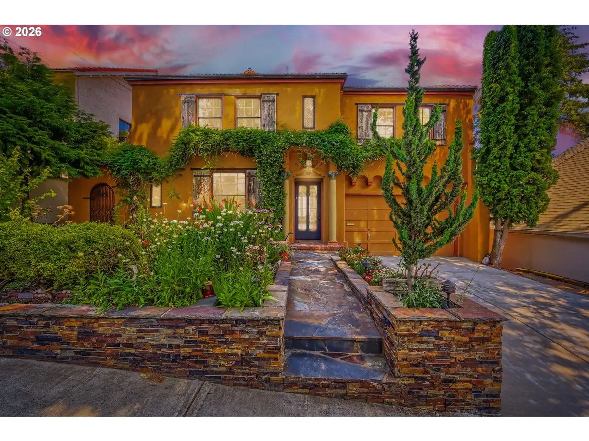 2833 NW Cumberland Rd, Portland, OR 97210 - #1