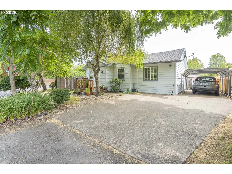 3002 Bluff Ave, Salem, OR 97302 - #3