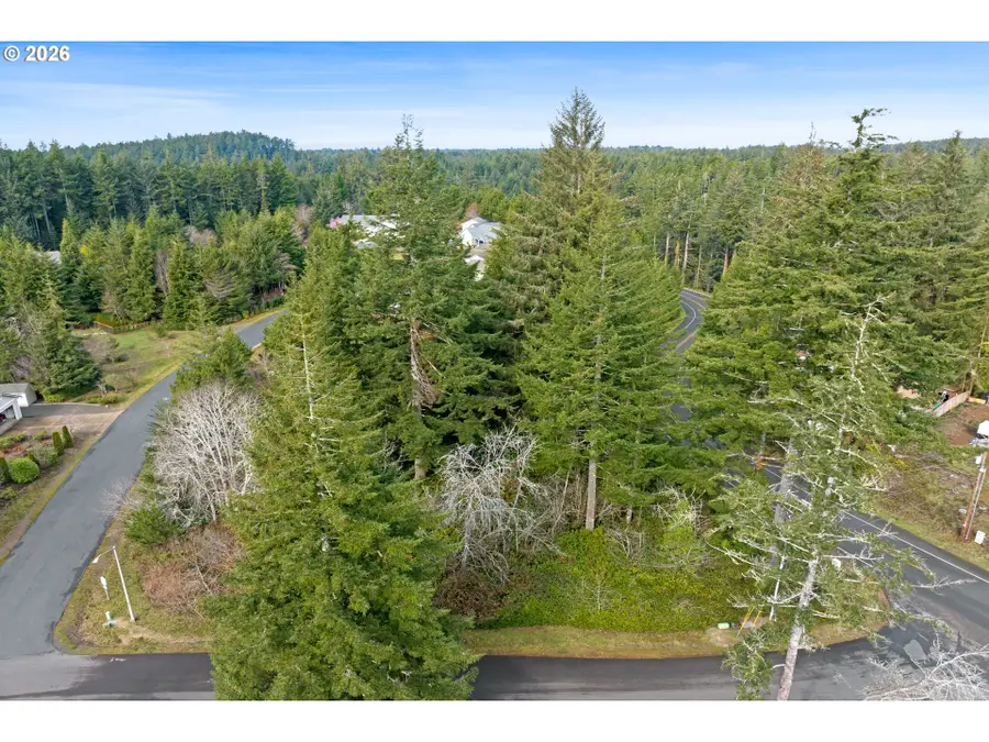 5591 Chittum Loop, Florence, OR 97439 - #3