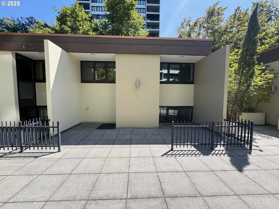 255 SW Harrison St #TH-10, Portland, OR 97201 - Image #2