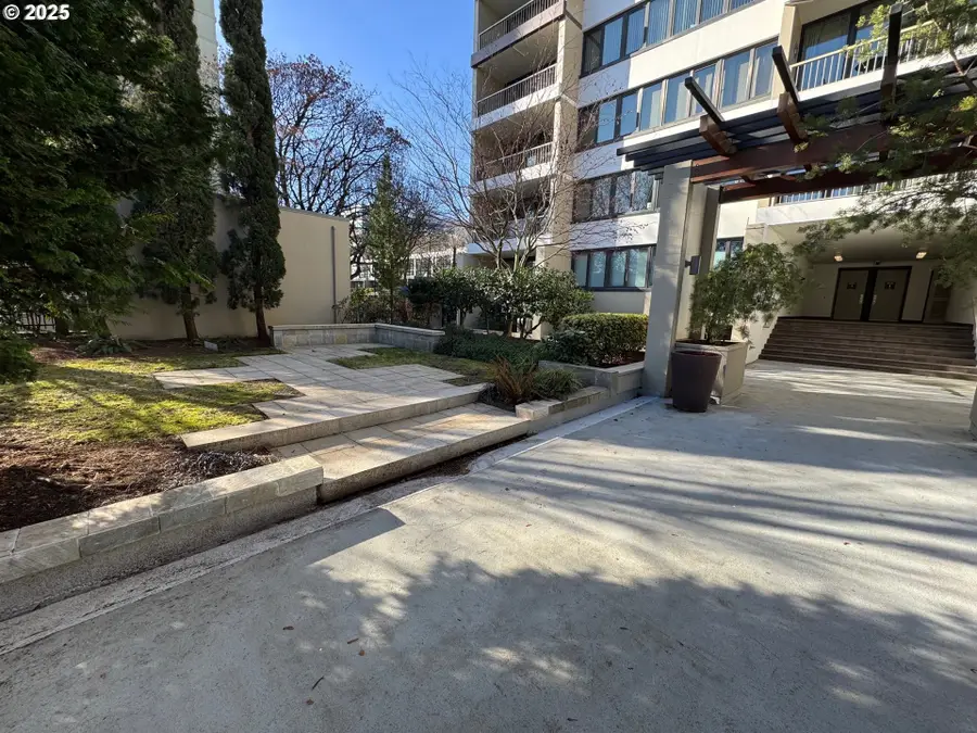 255 SW Harrison St #TH-10, Portland, OR 97201 - Image #3