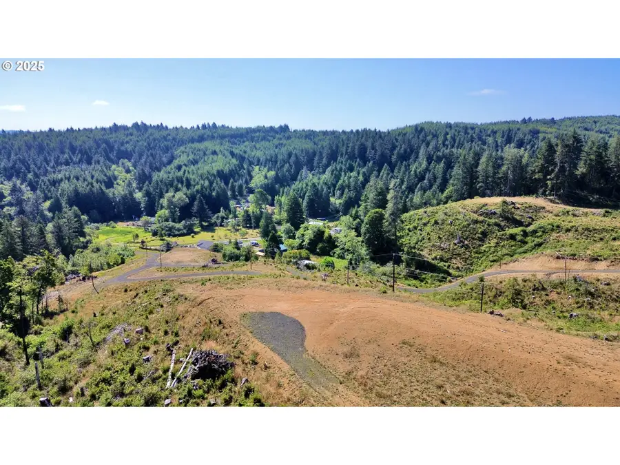 000 Fawn Ln #1203, Coosbay, OR 97420 - Image #3