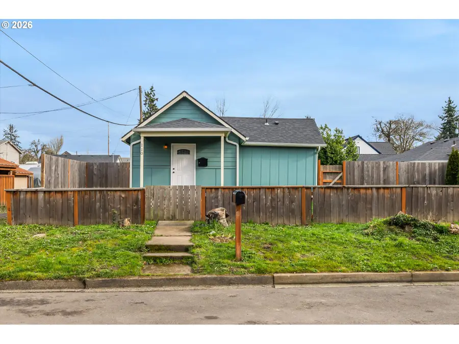 110 S Lincoln St, Newberg, OR 97132 - #2