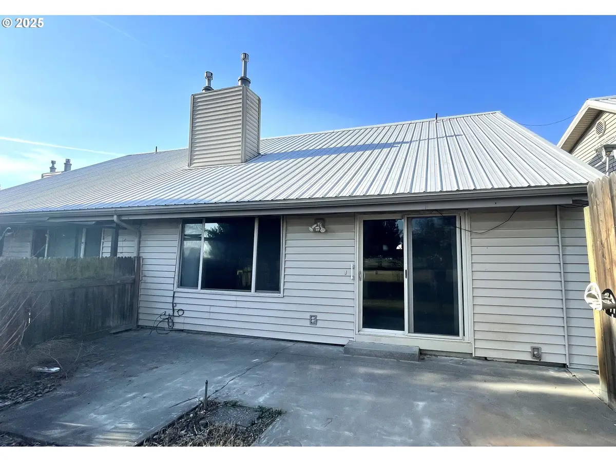 316 Klickitat St #4, Umatilla, OR 97882 - Image #1
