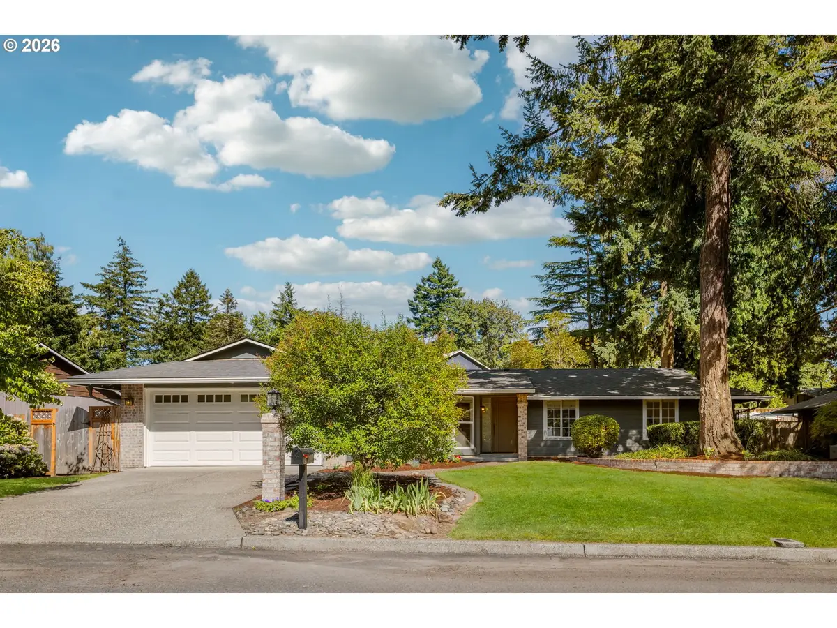 9942 SW 52nd Ave, Portland, OR 97219 - #1