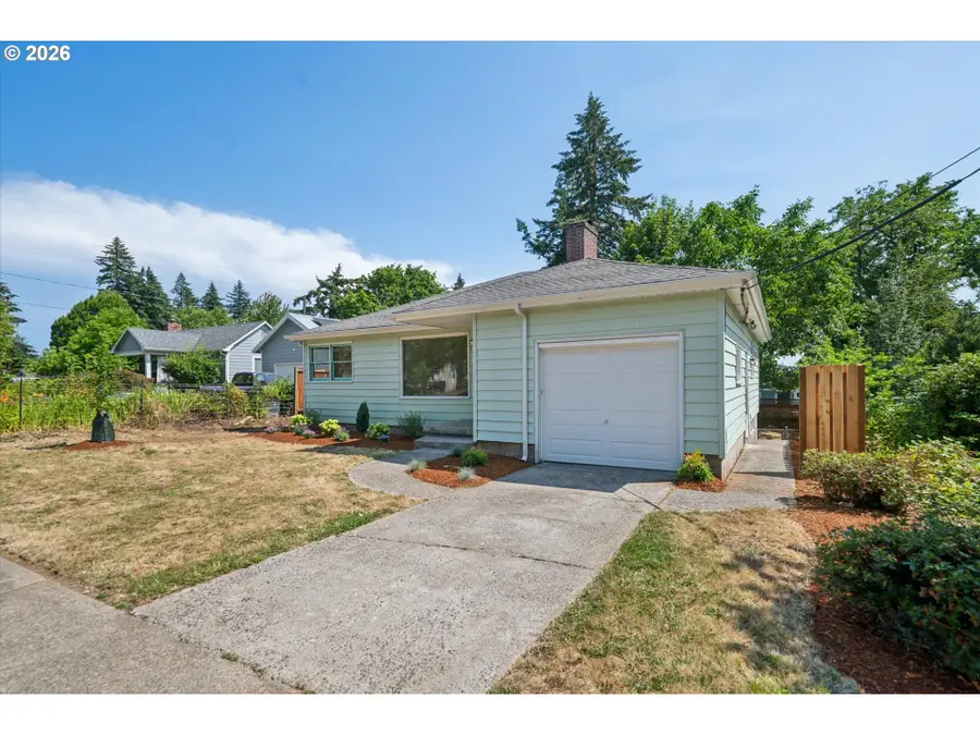 4136 SE Monroe St, Milwaukie, OR 97222 - #3