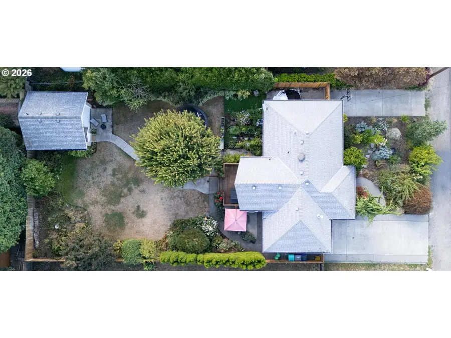 10316 NE Sacramento St, Portland, OR 97220 - #2