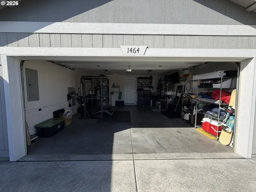 1464 NE Kenna Dr, Hermiston, OR 97838 - #3