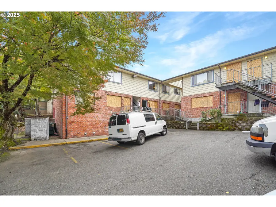 1910 SE Stark St, Portland, OR 97214 - Image #2