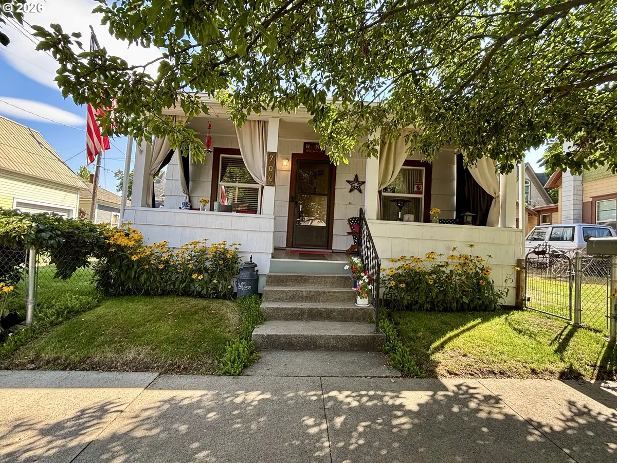 704 Main Ave, La Grande, OR 97850 - #1