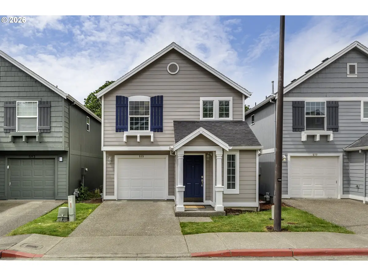 585 SW 207th Ave, Beaverton, OR 97006 - #1