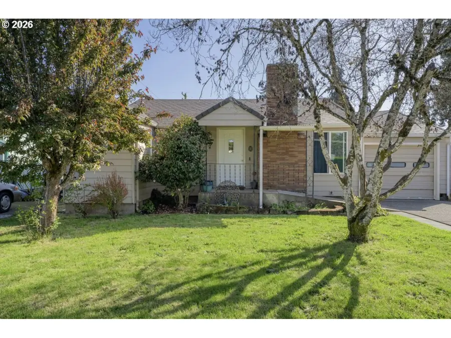 1139 Lord Ave, Cottage Grove, OR 97424 - #2