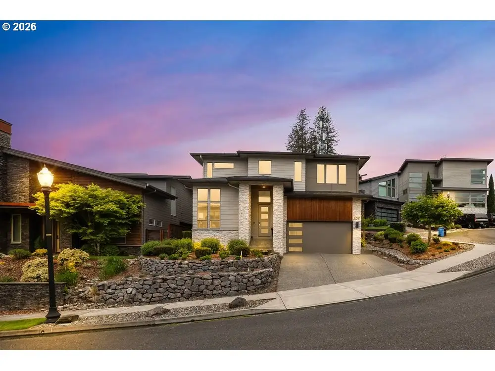137 N 45th Cir, Camas, WA 98607 - #1