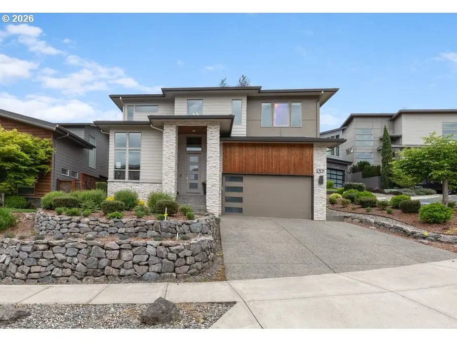 137 N 45th Cir, Camas, WA 98607 - #2