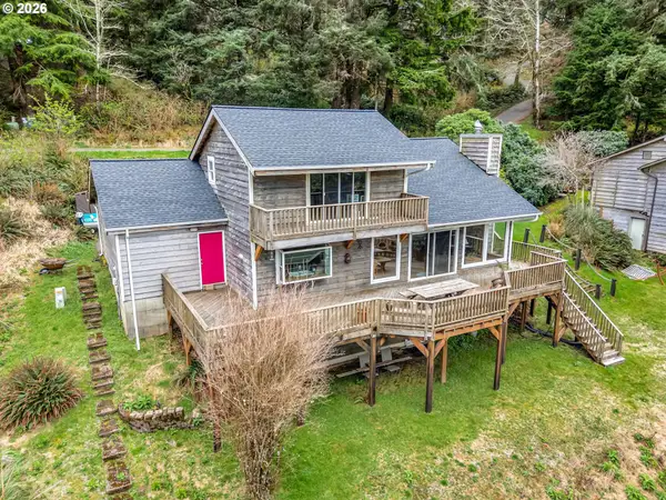 5300 S Fairway Rd, Neskowin, OR 97149