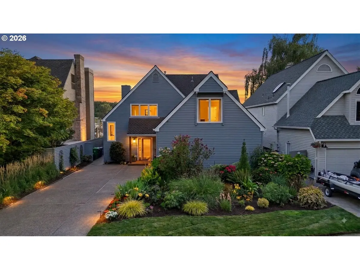 292 N Lotus Isle Dr, Portland, OR 97217 - #1