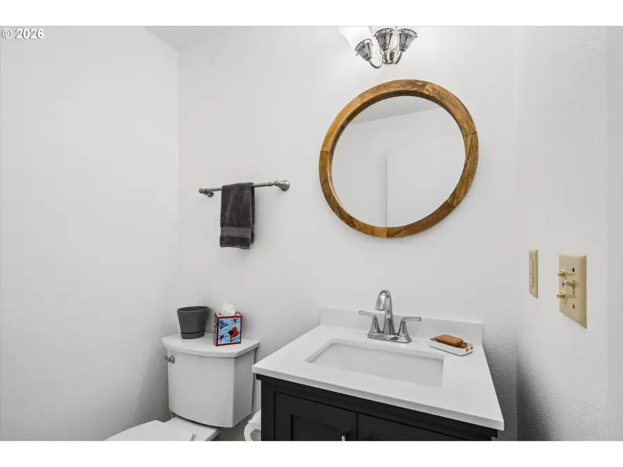 4431 Fox Hollow Rd #6, Eugene, OR 97401 - #3