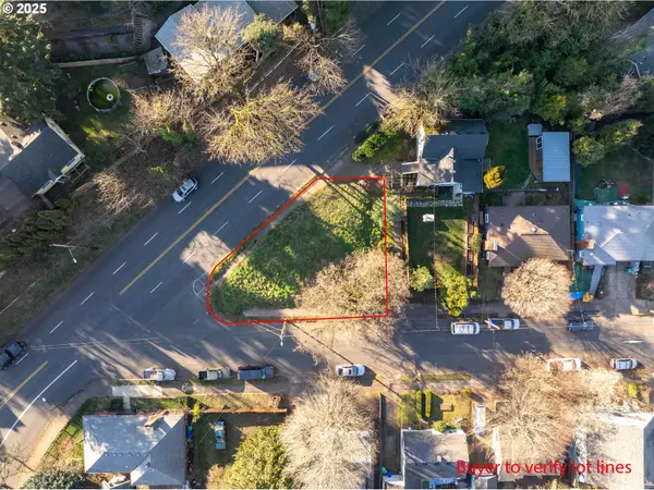 7287 SE Thorburn St, Portland, OR 97215