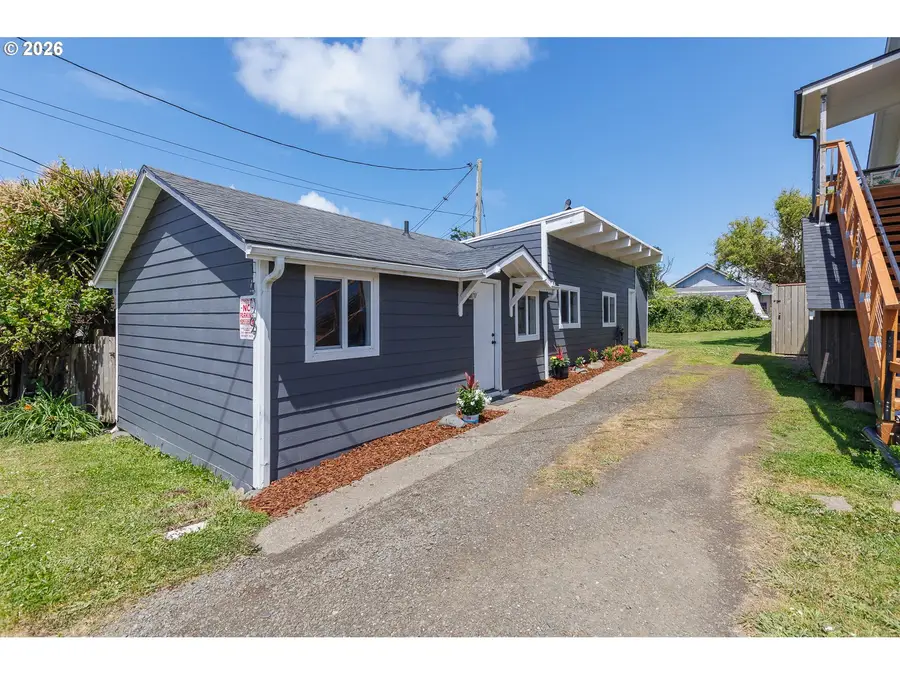 1409 NW 14th St, Lincoln City, OR 97367 - #2