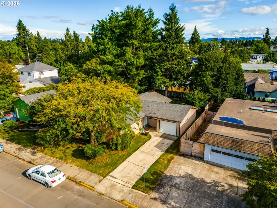 800 NE 15th St, McMinnville, OR 97128 - #3