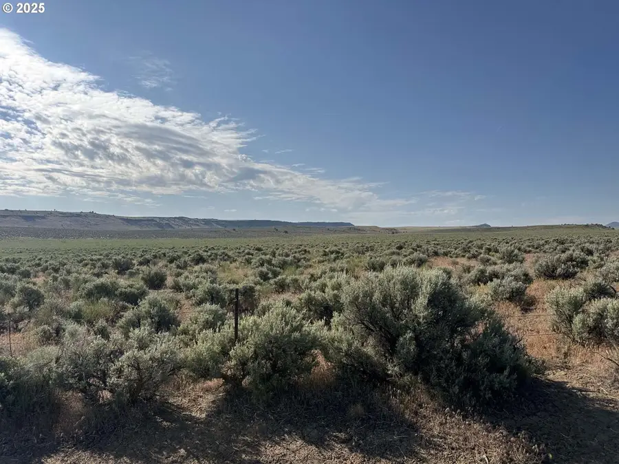 Old Lake Road #1800, Silver Lake Fort Rock, OR 97638 - Image #2