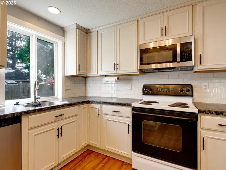 203 SW 3rd Ave, Battle Ground, WA 98604 - #3