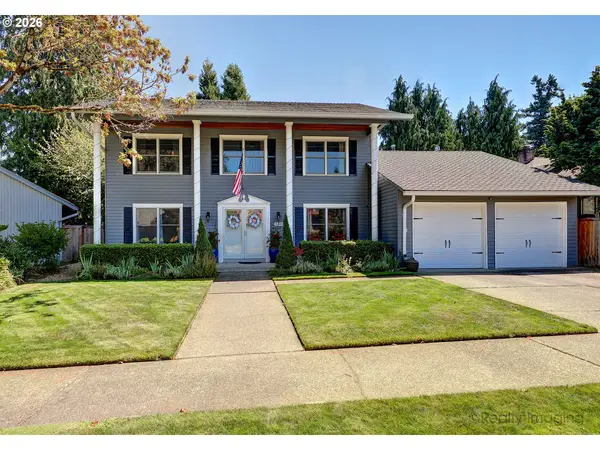 16346 NE Tillamook St, Portland, OR 97230