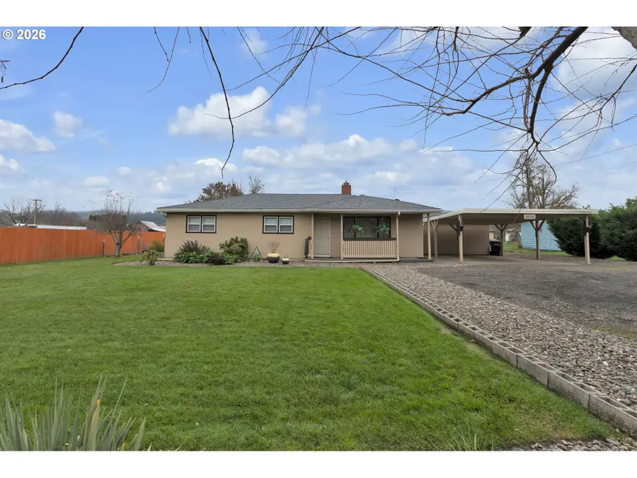 2035 Nonpareil Rd, Sutherlin, OR 97479 - Image #2